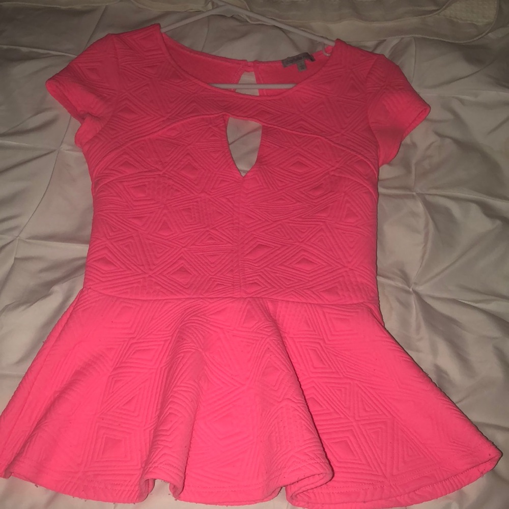 Hot pink peblem top💗